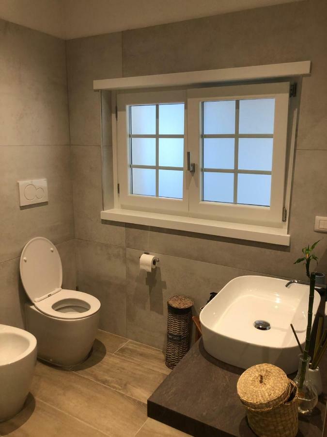 Laura E Christian - Rooms Градо Экстерьер фото