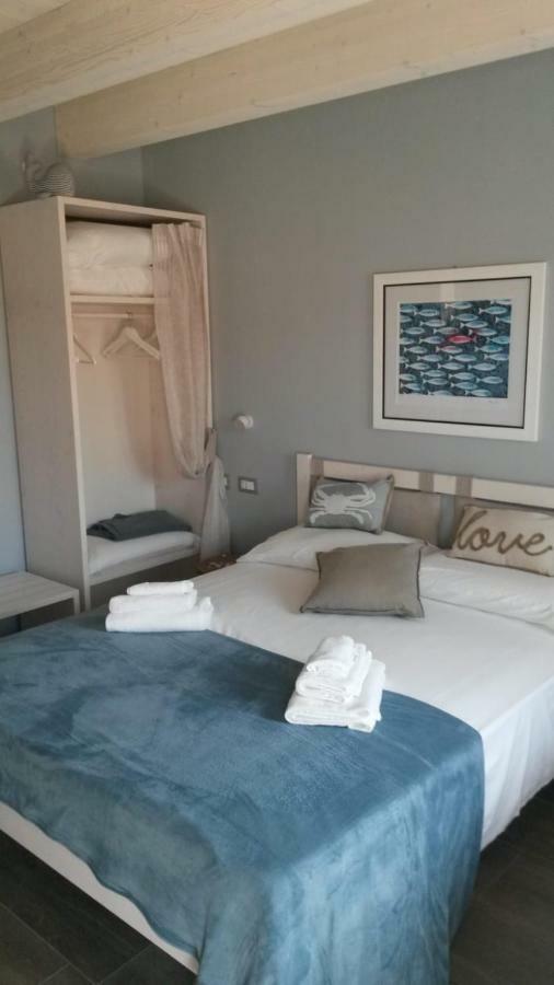 Laura E Christian - Rooms Градо Экстерьер фото
