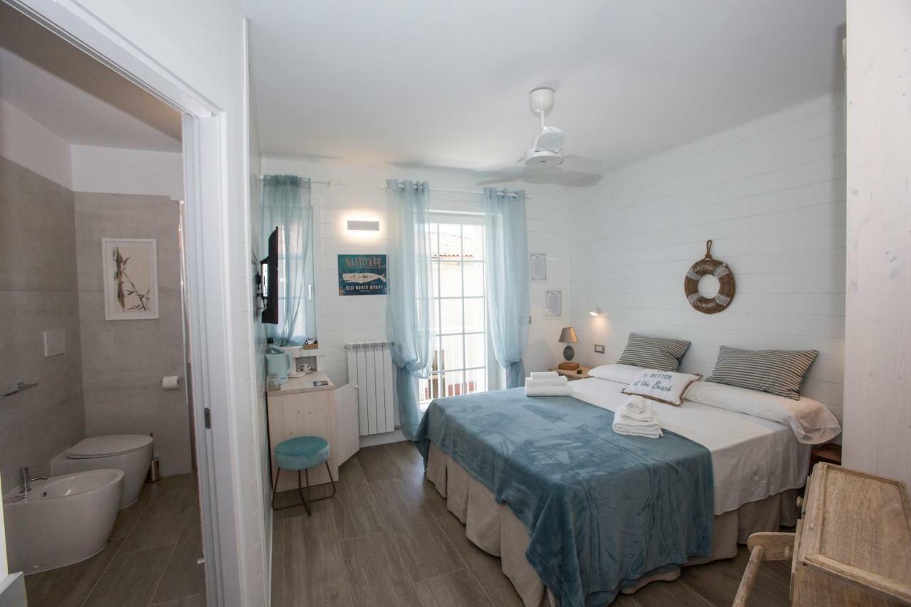 Laura E Christian - Rooms Градо Экстерьер фото
