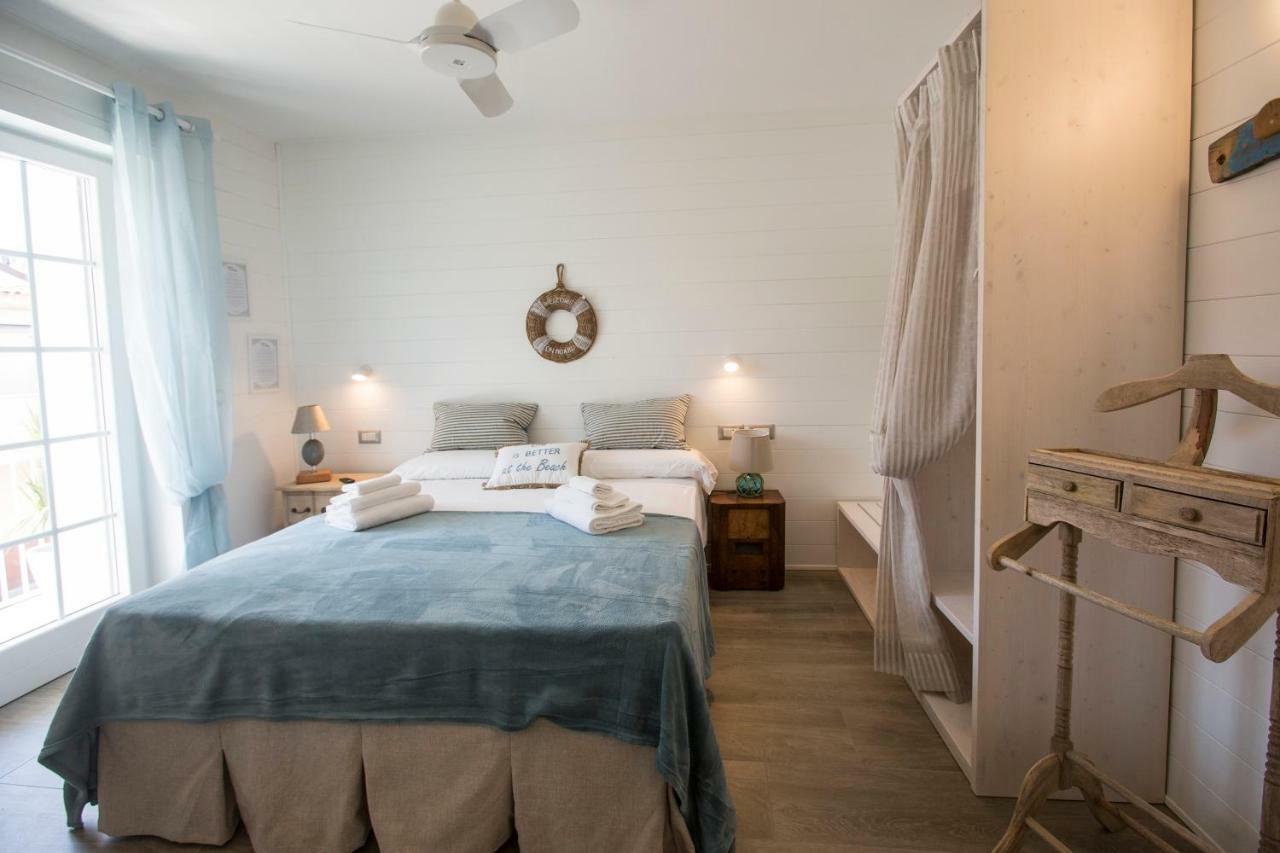 Laura E Christian - Rooms Градо Экстерьер фото