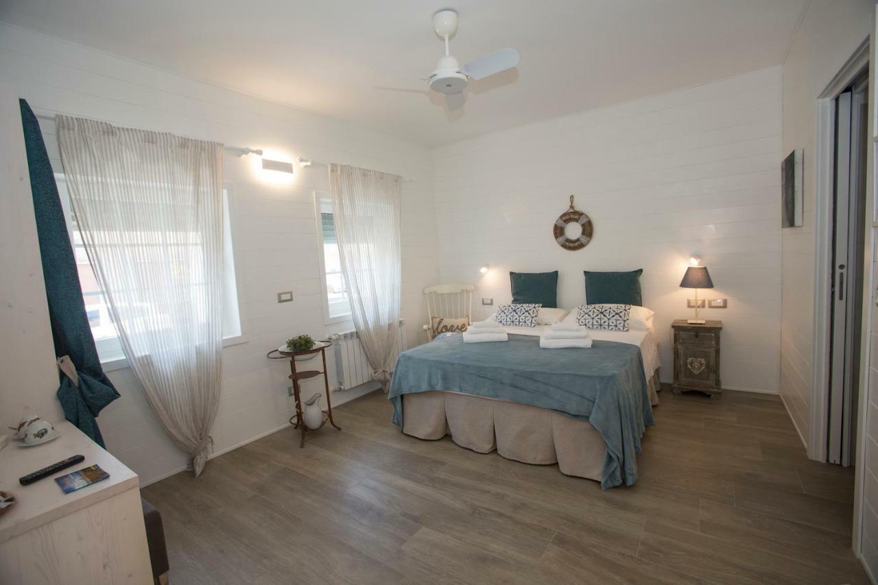 Laura E Christian - Rooms Градо Экстерьер фото